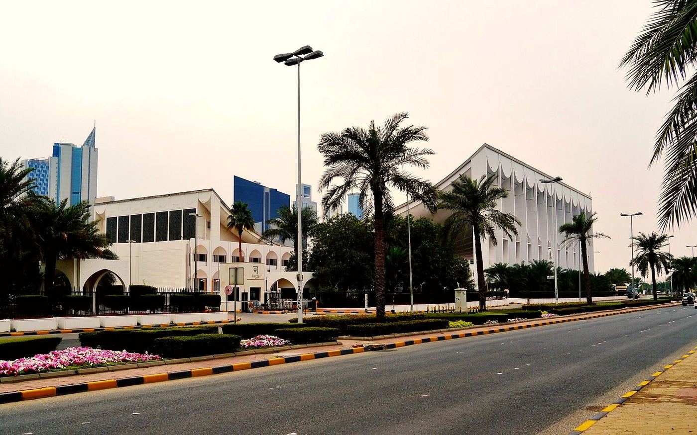 اطلب تاكسي العدان